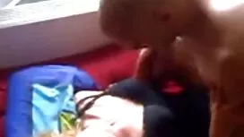 Ragazza porno donne  ...