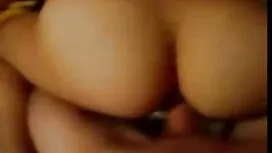Bacia la sua ragazza ...