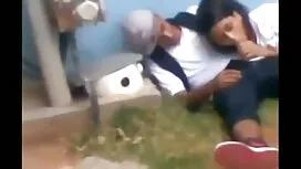 Sui fianchi, pantalo ...
