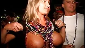 Monica Alexander è p ...