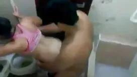 La ragazza ha dato m ...